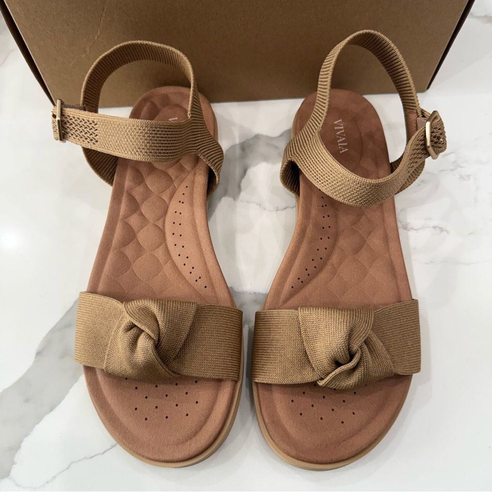 Vivaia Arch Pro AdaptAll™ Sandals (Paloma) NEW IN BOX